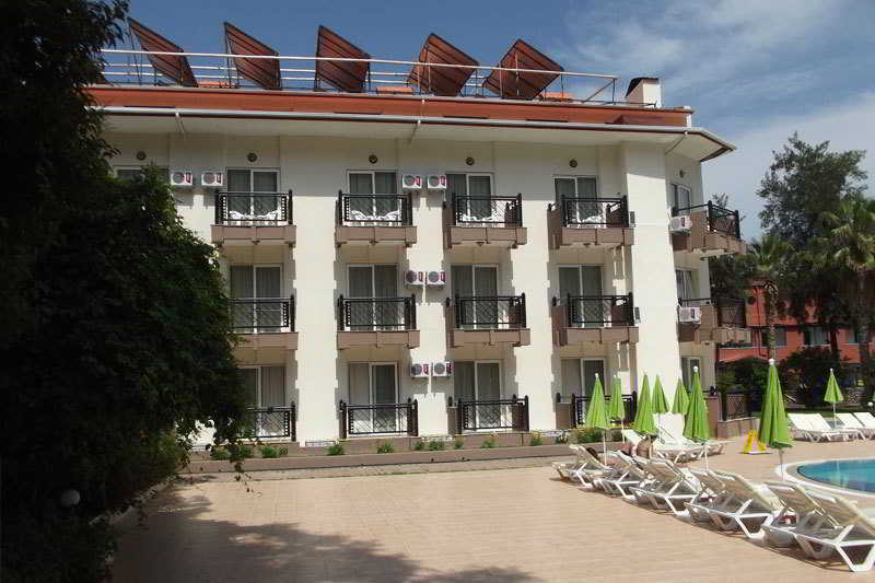 Ege Montana Hotel เบลดิบี ภายนอก รูปภาพ